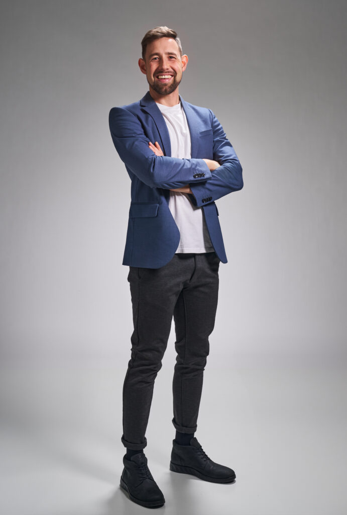 Tryllekunstner Nicolaj Mogensen klar til at underholde med magi og mentalisme